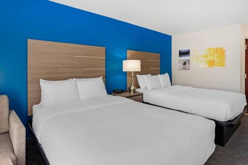 Comfort Inn & Suites Harrisburg-Hershey North in Harrisburg, USA