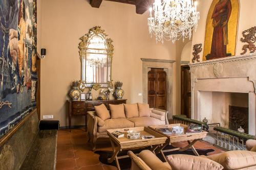 Porcellino Gallery Art Boutique BB - image 2