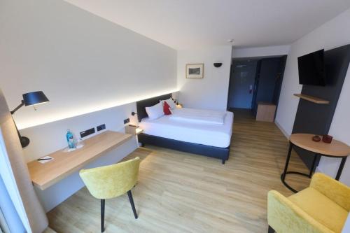 1 queen bed