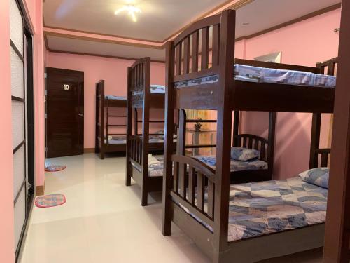 Brown Epitome Lodge in Baler