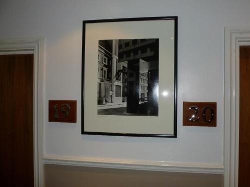 Garden View Hotel - image 7