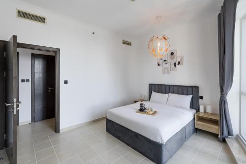 Prime Marina Access - Spacious Living - Modern Interior - image 8
