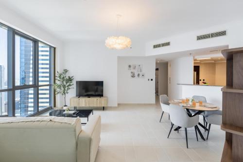Prime Marina Access - Spacious Living - Modern Interior - main image