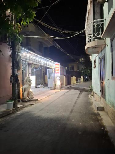 Long Bình Hotel (Long Binh Hotel) in Dong Hoi