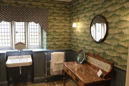 Hever Castle Luxury Bed and Breakfast 3