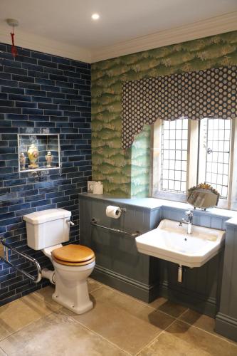 Hever Castle Luxury Bed and Breakfast 4