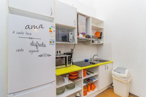 Konyha, Hostel El Castillo by CABANA Rentals in Aninon