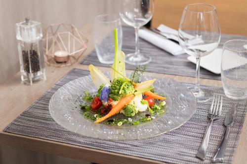 Mercure Strasbourg Aéroport - Room Service Disponible - image 7