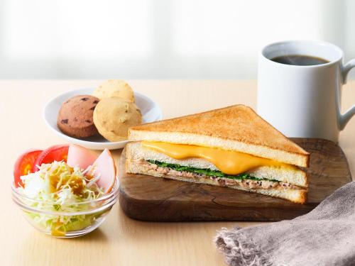 Food and beverages, APA Hotel Akihabara Ekikita in Akihabara