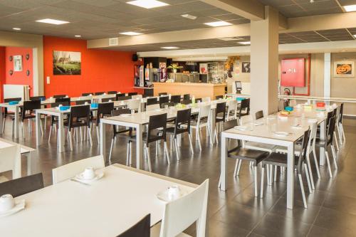 餐廳, Hostel De Veurs in 富倫