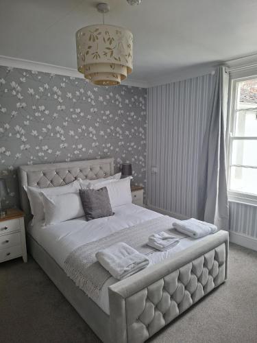 The Abbey Town House - image 3
