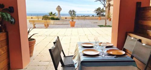 Cap Esterel appartement vue mer climatise in Saint-Raphael