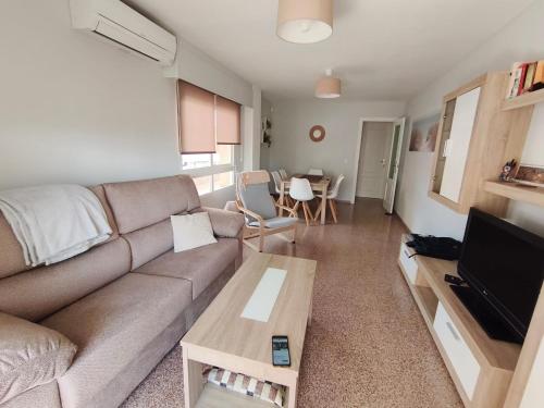 2 bedrooms, 3 beds