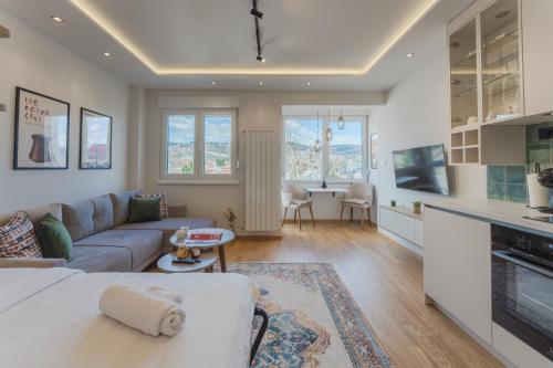 Design Studio with a view in the center