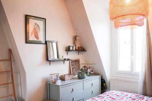 Charming 66 sqm attic flat Paris - image 6