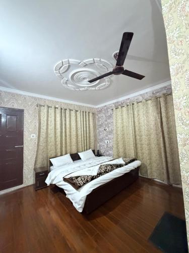 nexes inn resort in Srinagar