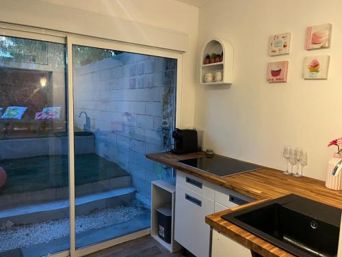 Duplex romantique avec beau jardin plage à pieds (Duplex romantique avec beau jardin plage a pieds) in 濱海聖芒德里耶