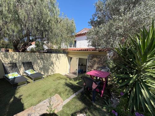 Duplex romantique avec beau jardin plage à pieds (Duplex romantique avec beau jardin plage a pieds) in 濱海聖芒德里耶