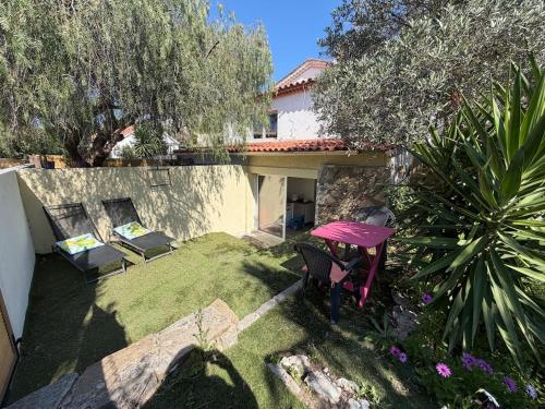 Duplex romantique avec beau jardin plage à pieds (Duplex romantique avec beau jardin plage a pieds) in 濱海聖芒德里耶