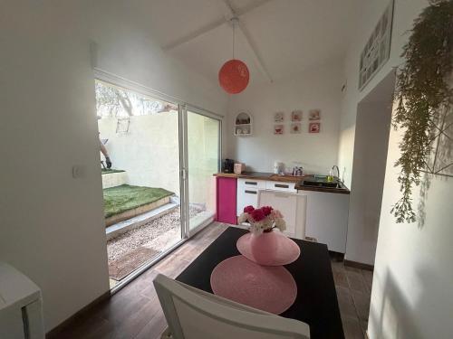 Duplex romantique avec beau jardin plage à pieds (Duplex romantique avec beau jardin plage a pieds) in 濱海聖芒德里耶