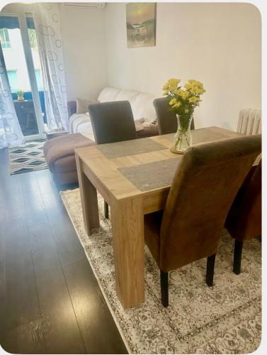 Big 1 bed room and living room 2 minutes sea - Location saisonnière - Beaulieu-sur-Mer