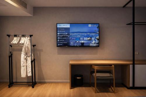 room detail thumbnail 1