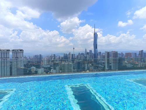 Sky Pool Suites KL Sentral 4 pax Kuala Lumpur 118 - image 14
