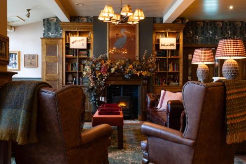 The Potters Heron - A Heartwood Inn 5