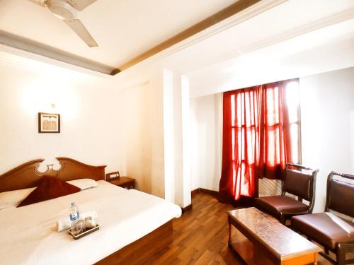 THE GRAND PLAZA - A Vintage Rooms By Organica Group in ชลันธระ