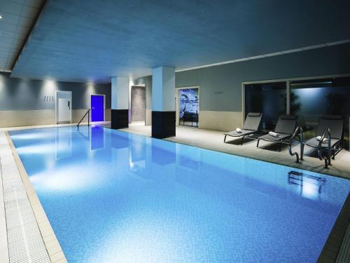 Зовнішній вигляд готелю, Novotel Reading Centre Hotel in Рідінг