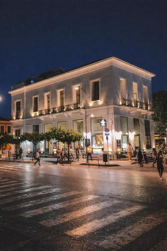 Panellinion Luxury Rooms – khách sạn tại Kalamata