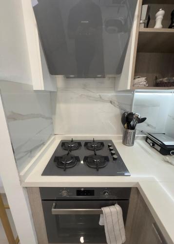cuisine, Apartment with sea view and pool access in Chatt Mariem