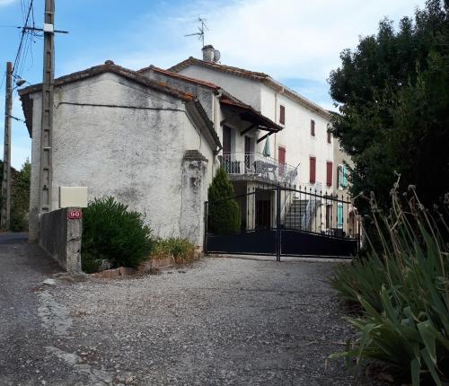 Maison des vendangeurs - Location saisonnière - La Celle-sous-Gouzon