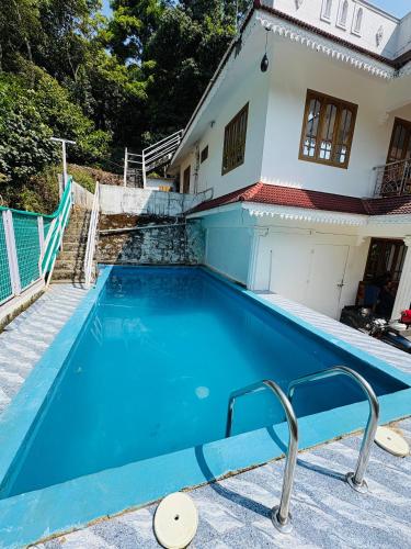 Cadbury Homestay - Munnar