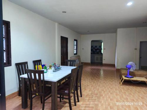 Chonnapha Homestay 2 - 레스토랑