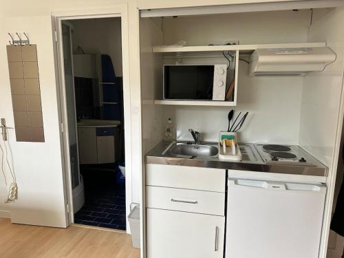 Studio Cosy neuf meylan centre proche transport in 梅朗