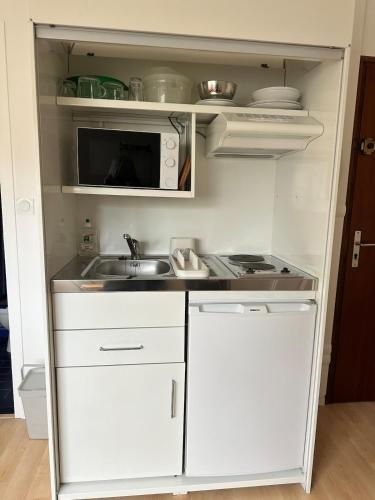 Studio Cosy neuf meylan centre proche transport in 梅朗