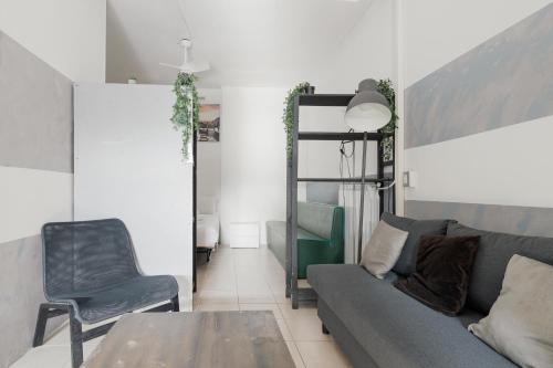 GuestHost - Modern Loft X4 Milano Navigli