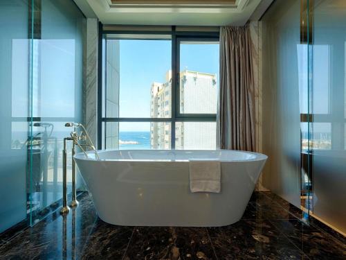 Sofitel Barcelona Skipper - image 5