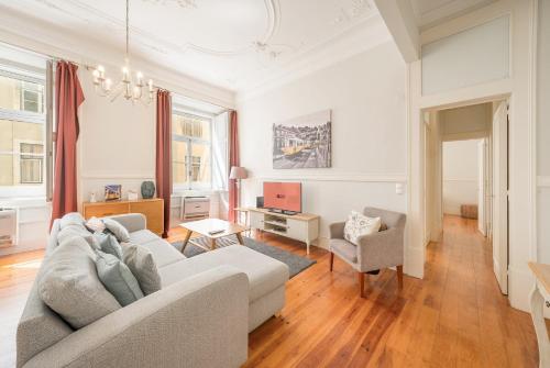 GuestReady - Family home near Santa Justa Lift 1