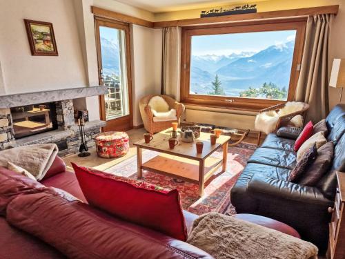 Chalet Chalet Aglaia by Interhome in Crans-Montana, Schweiz