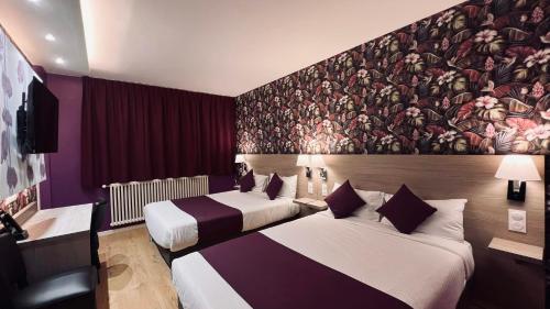 2 double beds