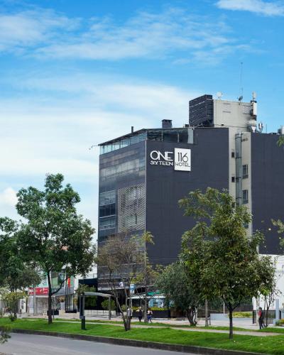 One Sixteen Hotel