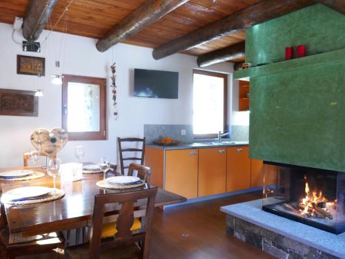 Konyha, Holiday Home Rustico Raslina by Interhome in Faido