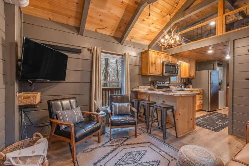 Gabriele Cabin Rustic Retreat Near Downtown in Chattanooga, USA