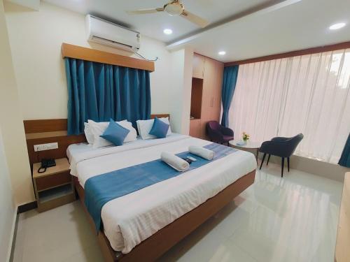 Hotel Elite Walker Town near Peddamma Temple