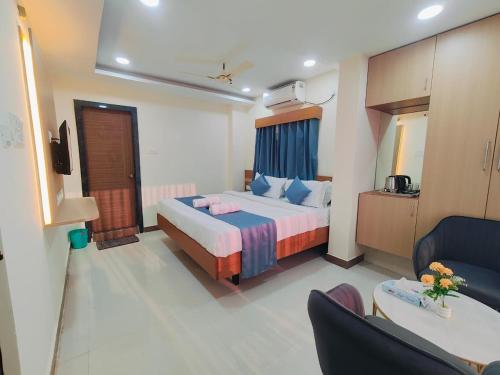 Hotel Elite Walker Town near Peddamma Temple