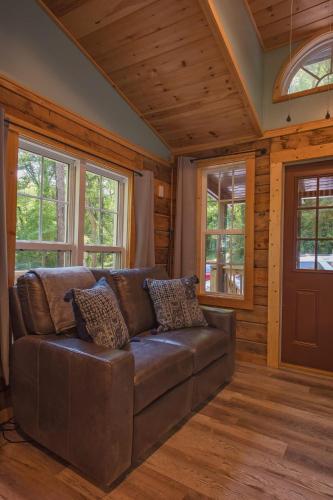 Lookout Tiny Cabin 5 Min To Downtown Chattanooga in Chattanooga, USA