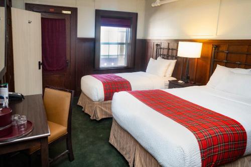 Standard Double Room with Mountain View