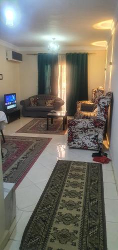 شقه مفروش للايجار كمبوند جاردينيا سيتي 1, Il Cairo